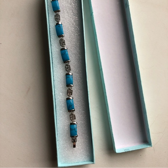turquoise stone bracelet with silver plating - Picture 2 of 6